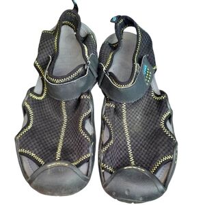 💰CROCS Black Footwear with Yellow Accents